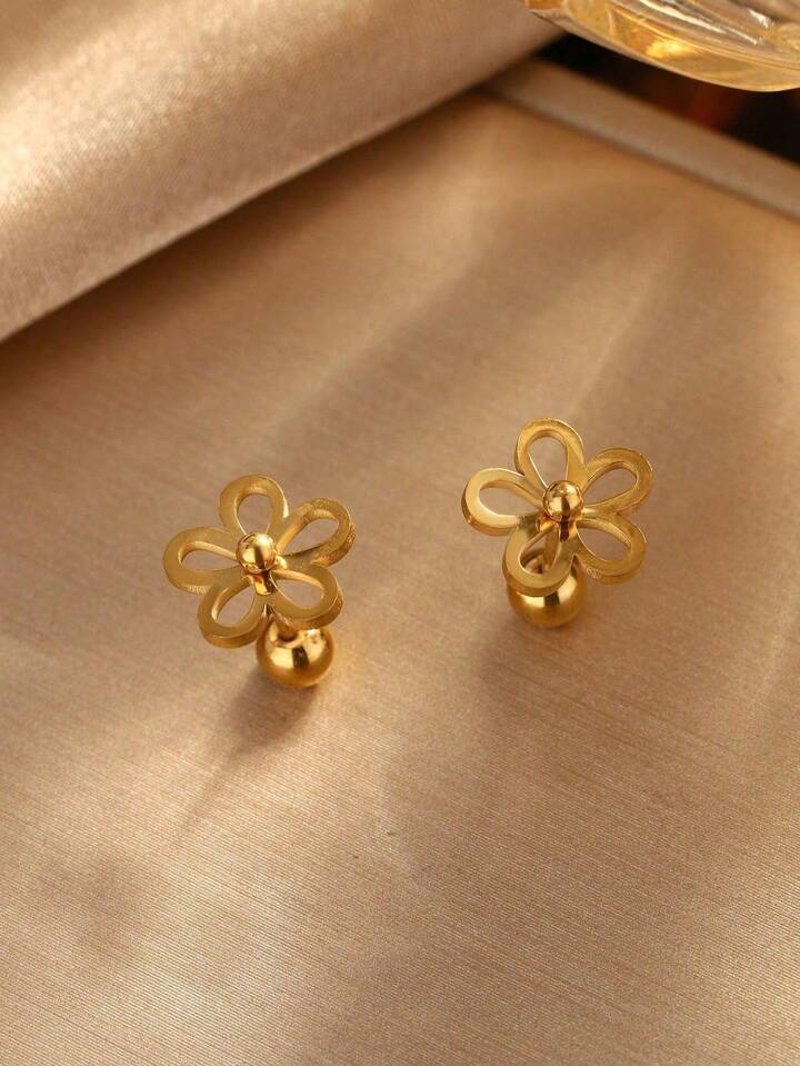Delicate Daisy Stud Earrings