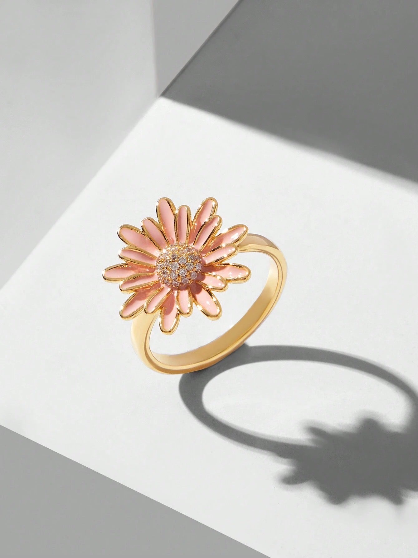 Pink Ombre Flower Ring