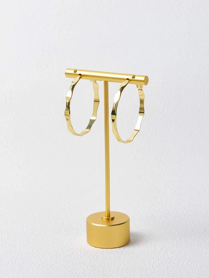 Minimalist Solid Gold Hoop Earrings